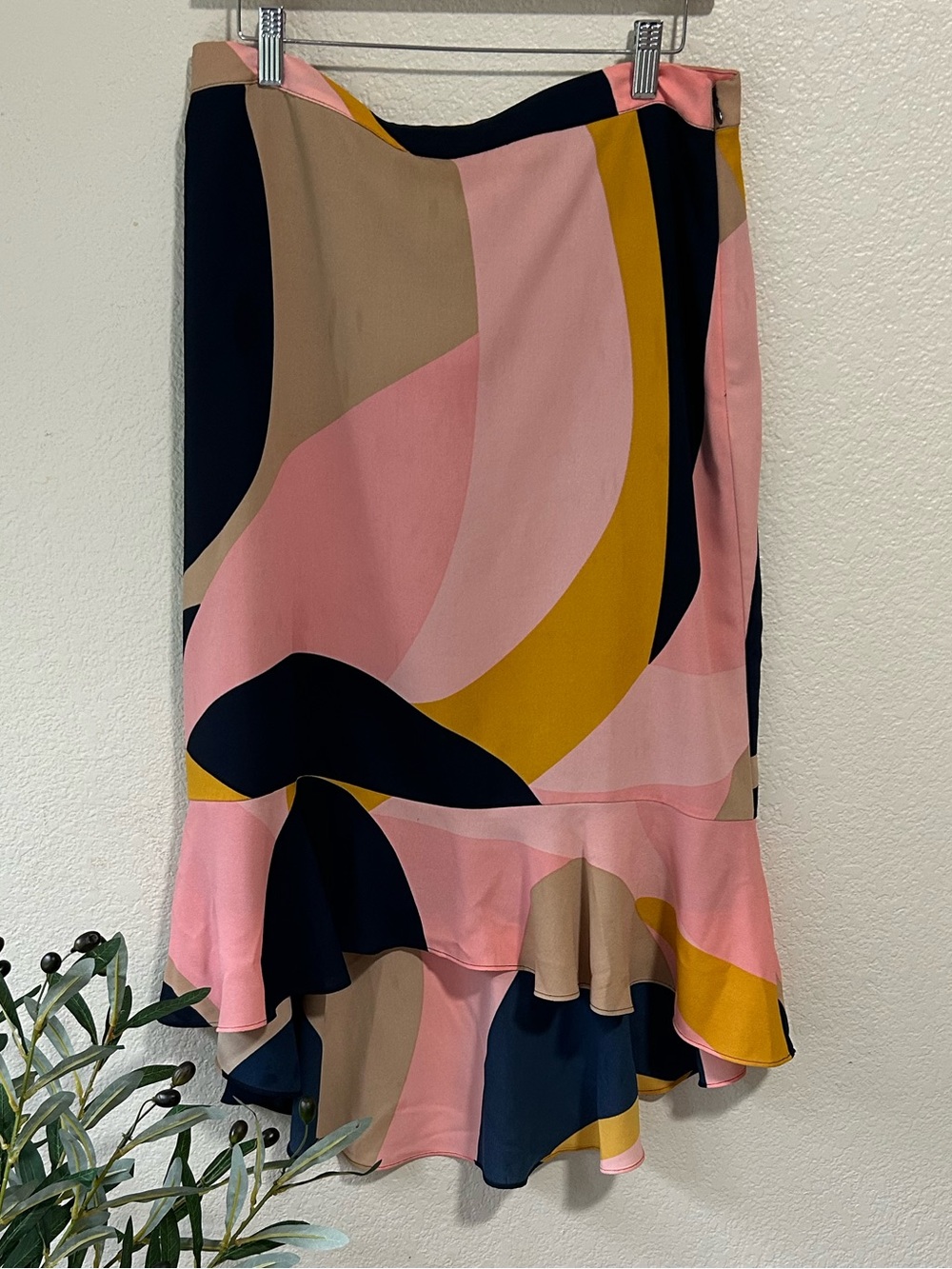 Bar III Pink, Navy‎ & Mustard Abstract Ruffle High-Low Skirt